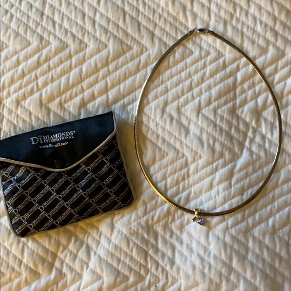 New with bag diamonds international necklace
